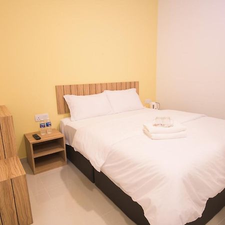 Ltl Guesthouse Johor Bahru Ngoại thất bức ảnh