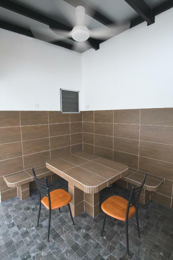 Ltl Guesthouse Johor Bahru Ngoại thất bức ảnh